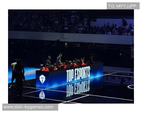 DOTA2焦点BLG的灵活性与S15LOL战术变革的深度分析与探讨 DOTA2焦点BLG的灵活性与S15LOL战术变革的深度分析与探讨