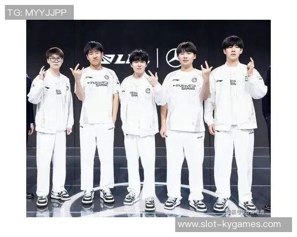 S15电竞总决赛世界冠军杯中IG战队配合表现的深度分析与点评